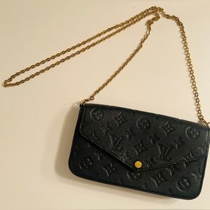 Louis Vuitton | Félicie Pochette | Black w/ Gold Chain